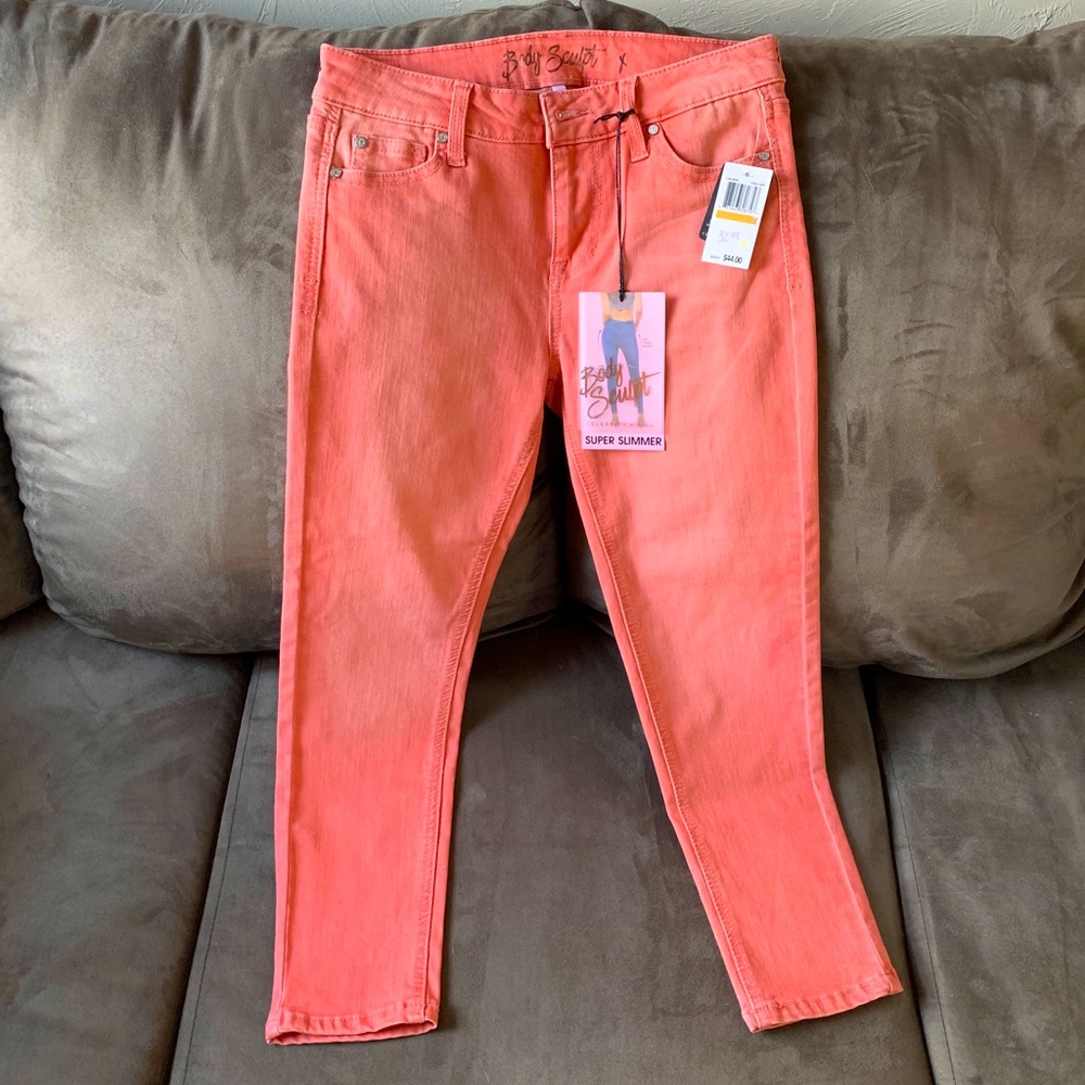 Body Sculpt Coral Crop Pants Size 7/28